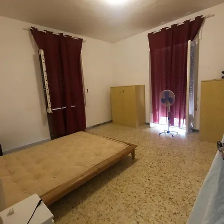Via Napoli 6 Posti Letto *